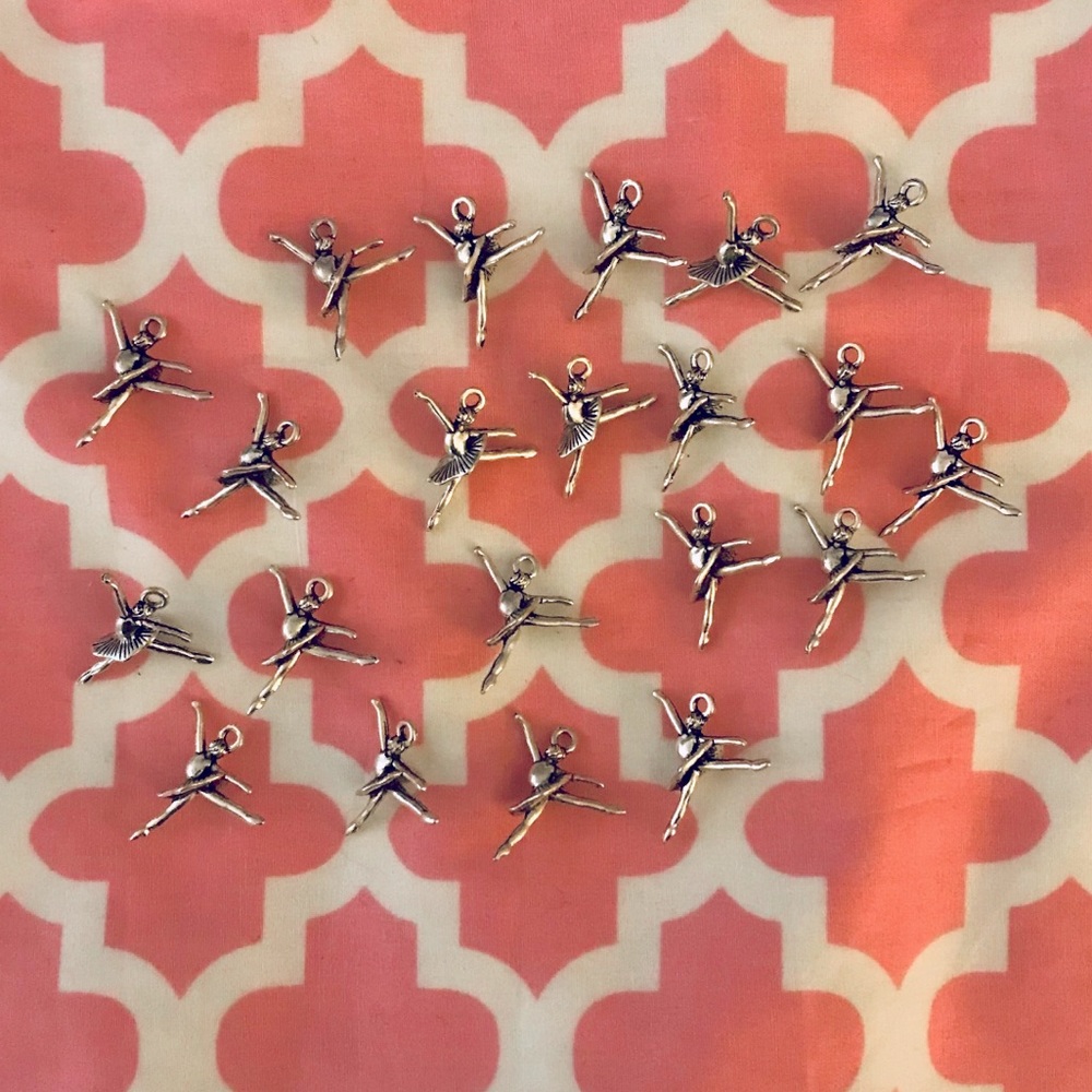 🎁3/$15 LOT OF BALLET CHARMS